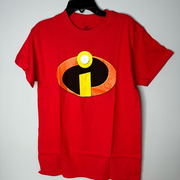 Disney Pixar Incredibles 2 Short Sleeve T-Shirt Adult Size Small - Picture 1 of 3